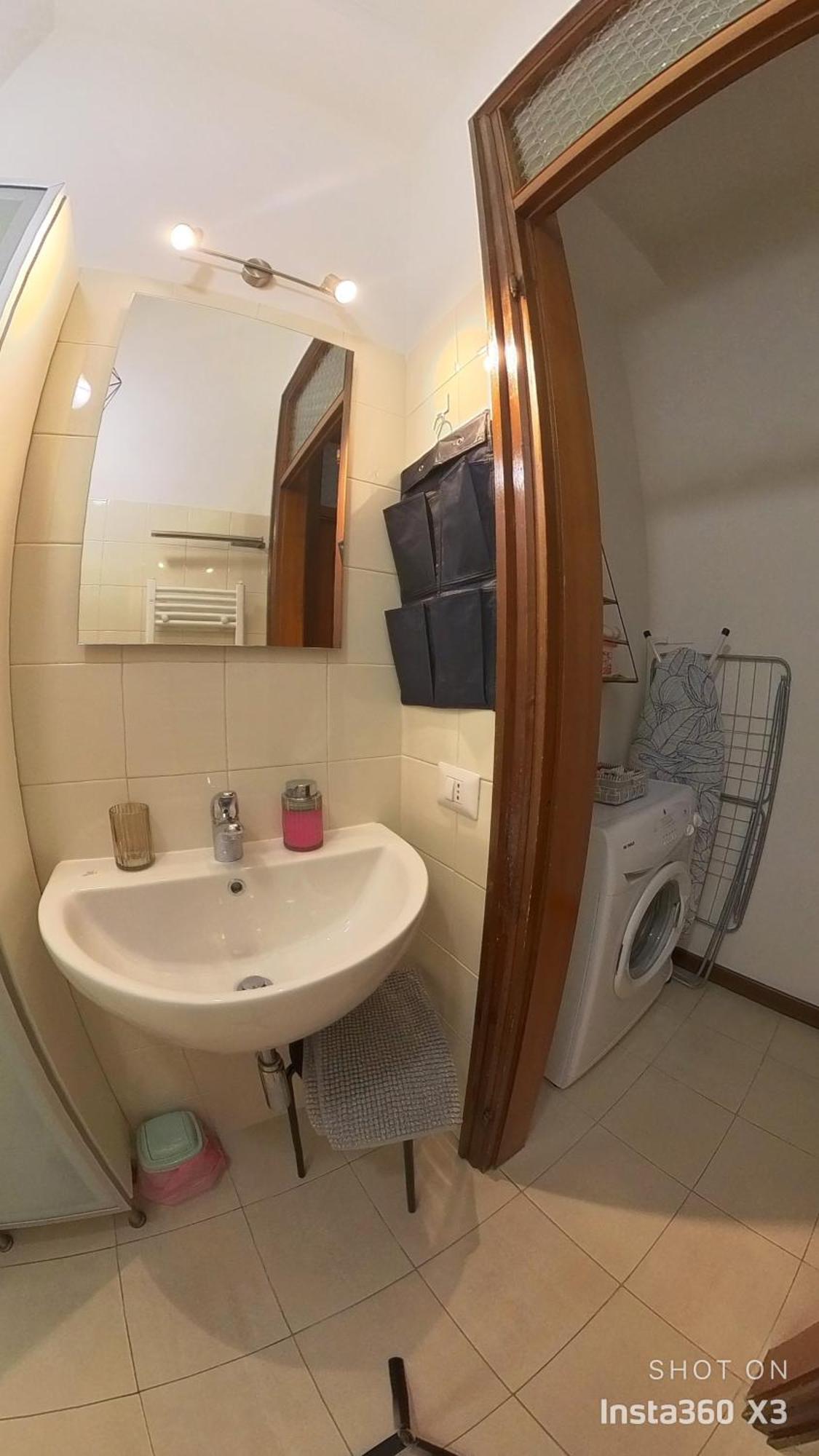 Chambers Short - Via Gezio Calini Appartamento Brescia